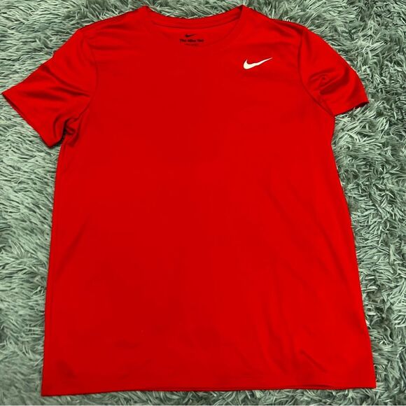 The Nike Tee Red Short Sleeve Shirt Size Large - Picture 1 of 7